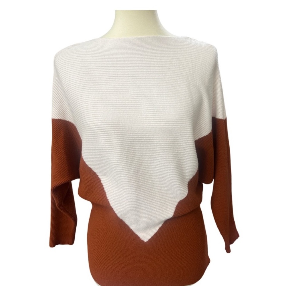 Chic Women's Sweater - White and Brown